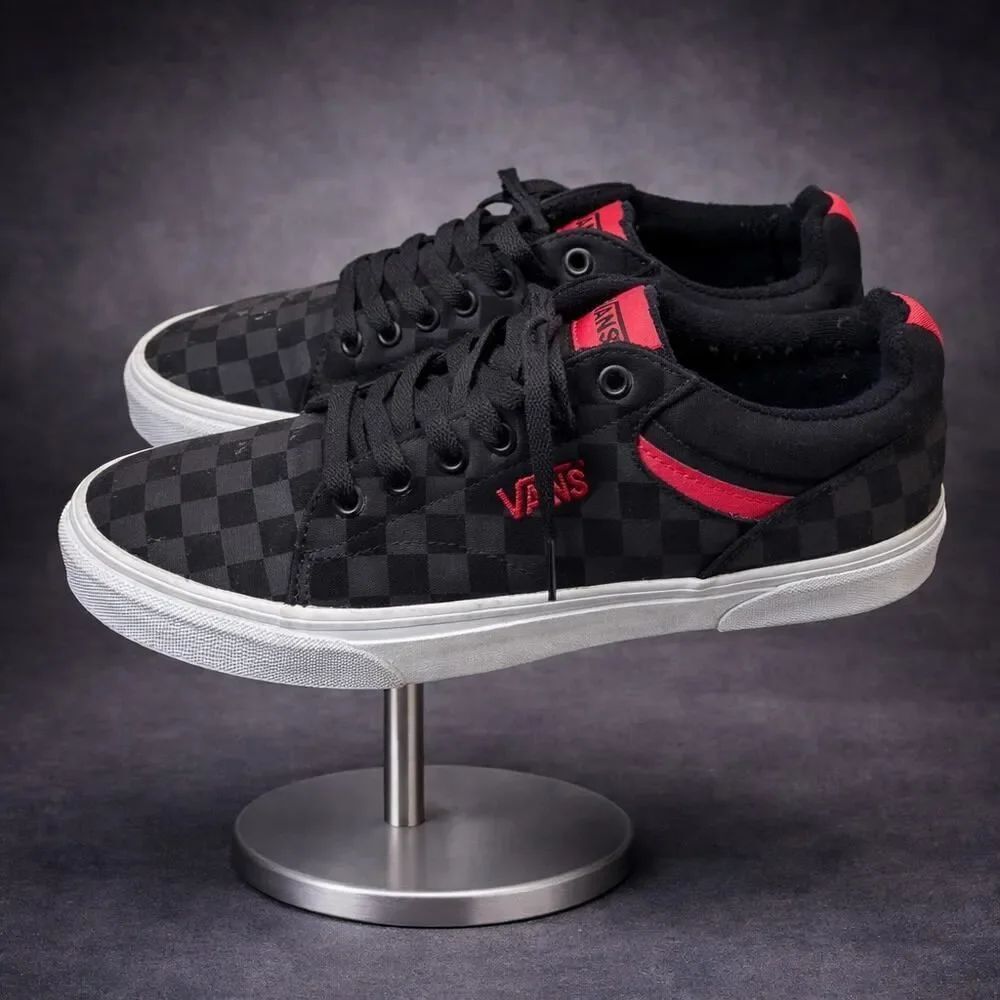 VANS Seldan Checkerboard Black Red Sneakers 8.5